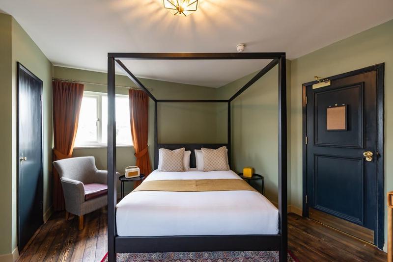 The Bear Hotel Bath Luaran gambar