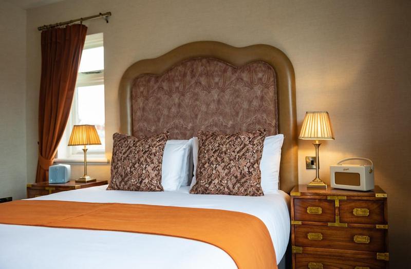 The Bear Hotel Bath Luaran gambar